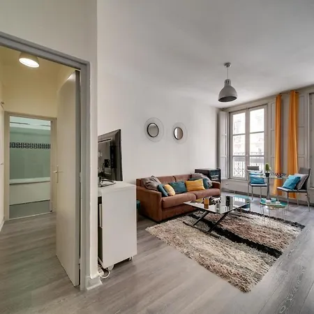 Charming And Bright Apt Near The Centre Pompidou Apartman *